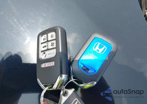 2018 Honda Clarity Plug-In Hybrid Touring from USA, damaged, VIN JHMZC5F30JC011351